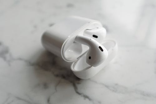 How To Find One Lost AirPods In One Minute